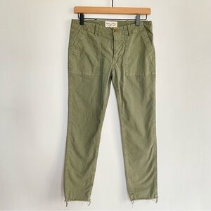 Nili Lotan Green Military Style Pants Skinny Leg 2609988 Raw Hem Pockets Size 0